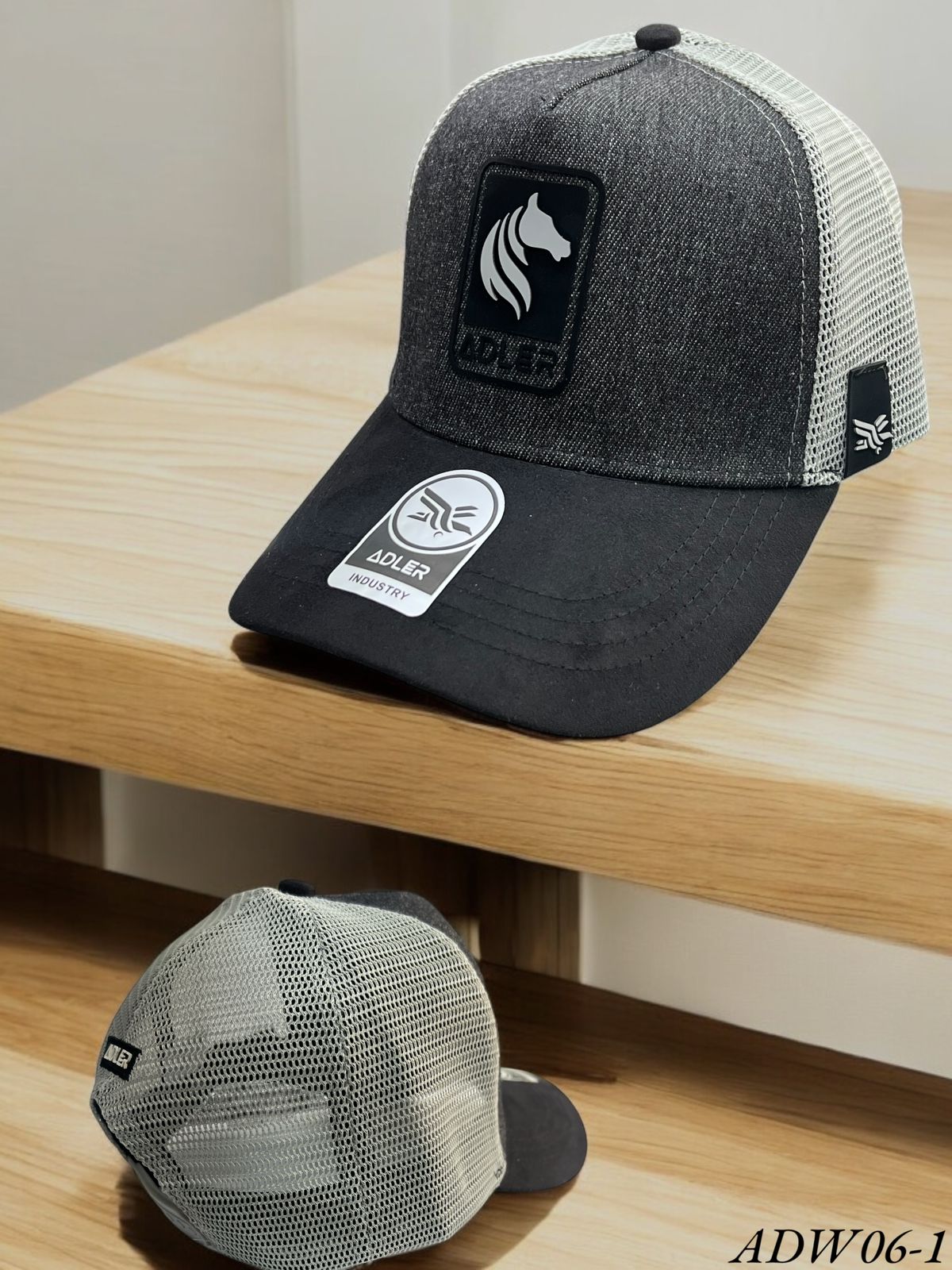 Gorras Equinas Bordadas