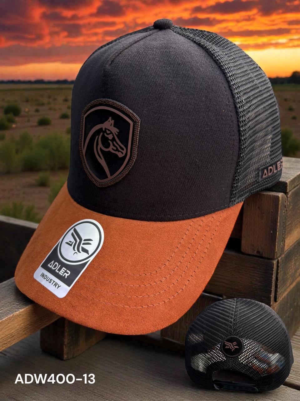 CATÁLOGO GORRAS EQUINAS IMPORTADAS TOCA LA IMAGEN Y DESLIZA PARA VER MAS DISEÑOS