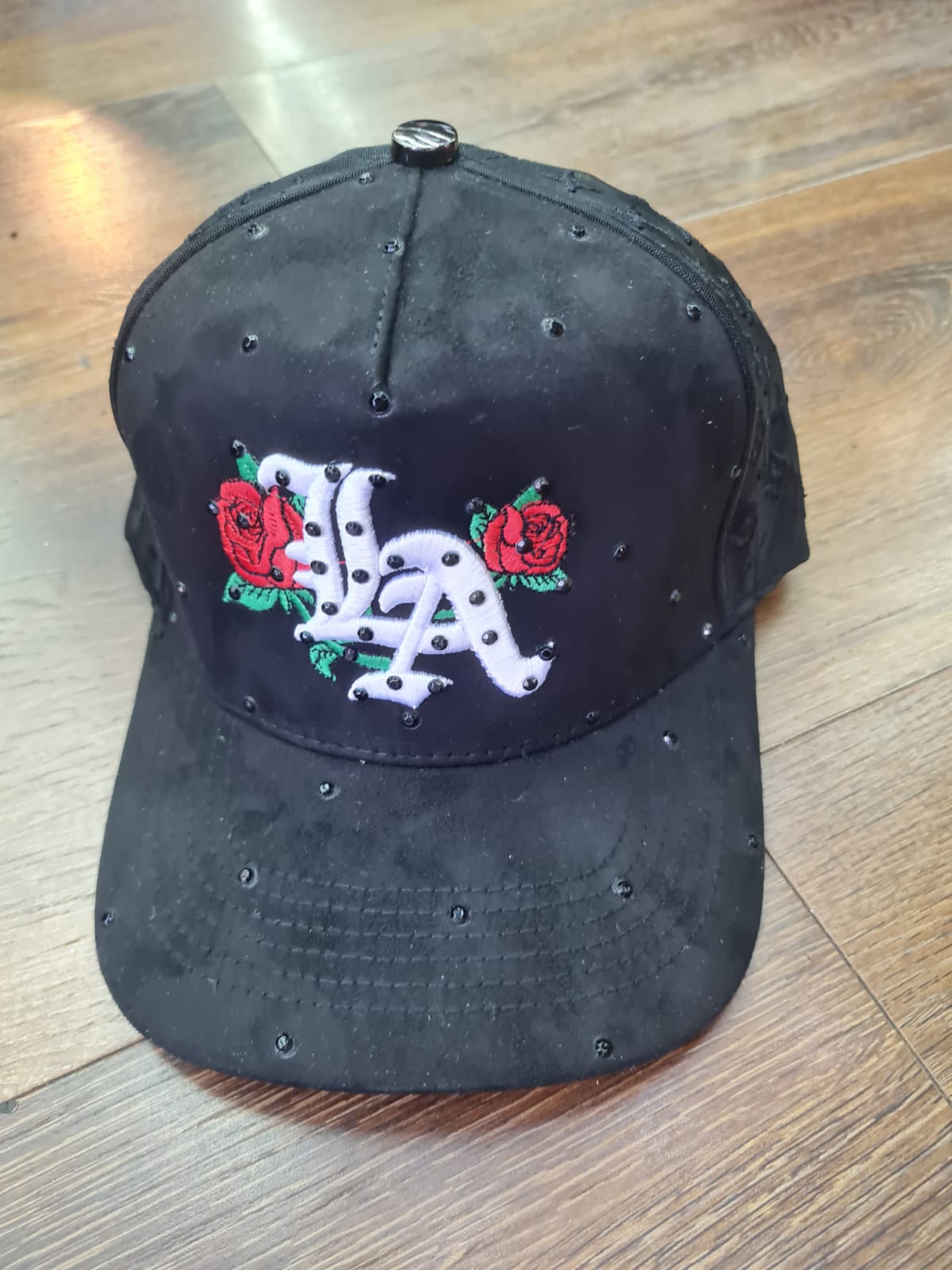 CATÁLOGO GORRAS BÉLICAS TOCA LA IMAGEN Y DESLIZA PARA VER MAS DISEÑOS