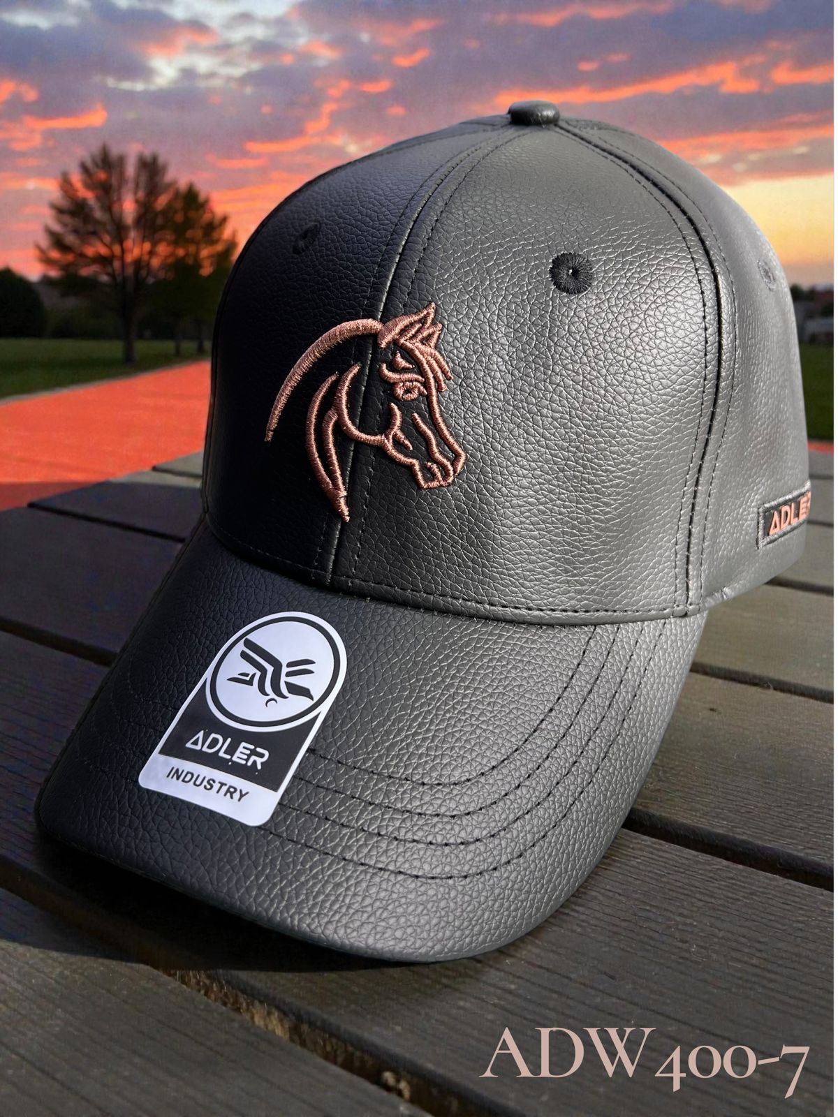 CATÁLOGO GORRAS EQUINAS IMPORTADAS TOCA LA IMAGEN Y DESLIZA PARA VER MAS DISEÑOS