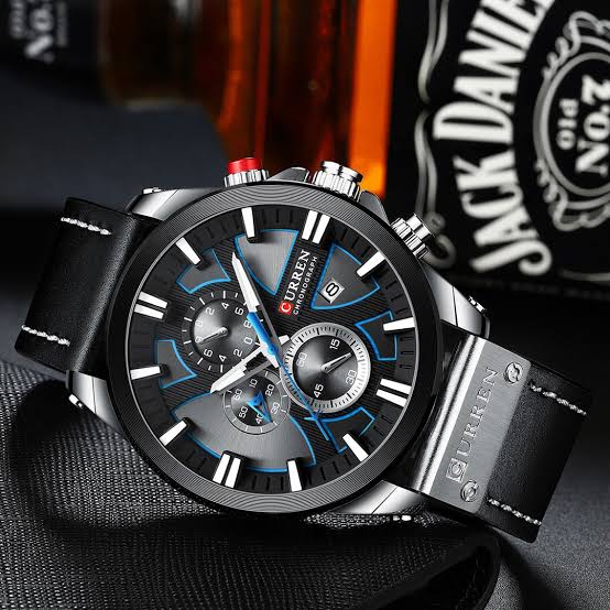 RELOJ CURREN